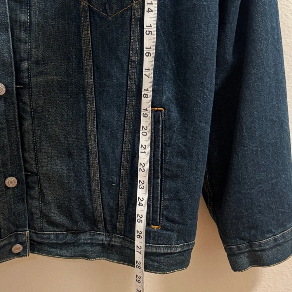 Levi's Dark Blue Denim Jacket with Cream Sherpa Collar - Picture 5 of 5